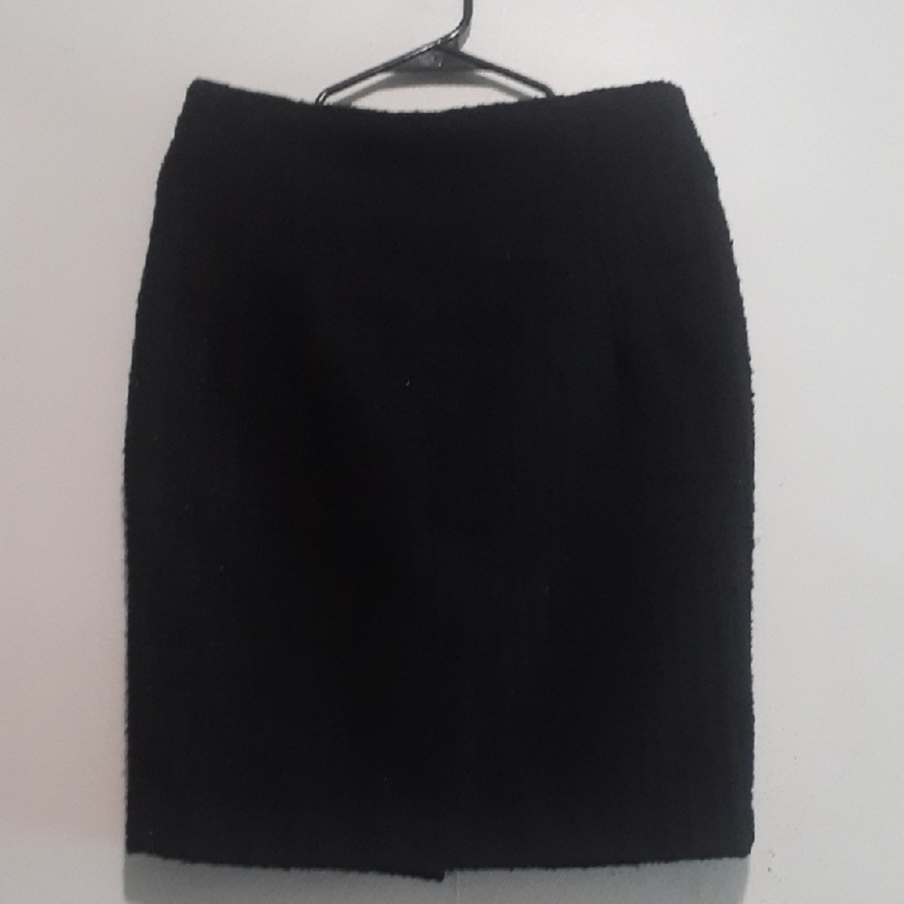 Elegant Black Skirt